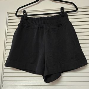 Aster - Black Casual Athletic Shorts With Elastic Waistband & Pockets